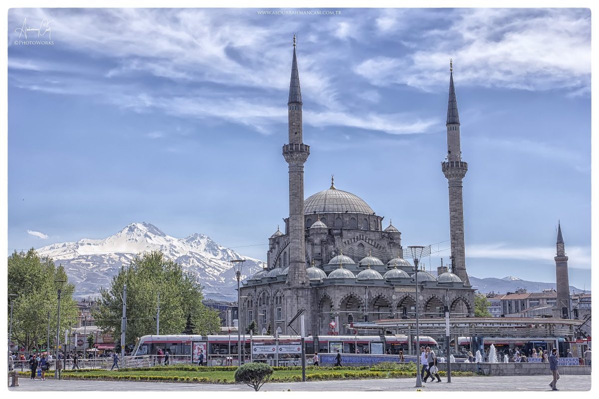 Hacılar ve Erciyes Dağı manzarası